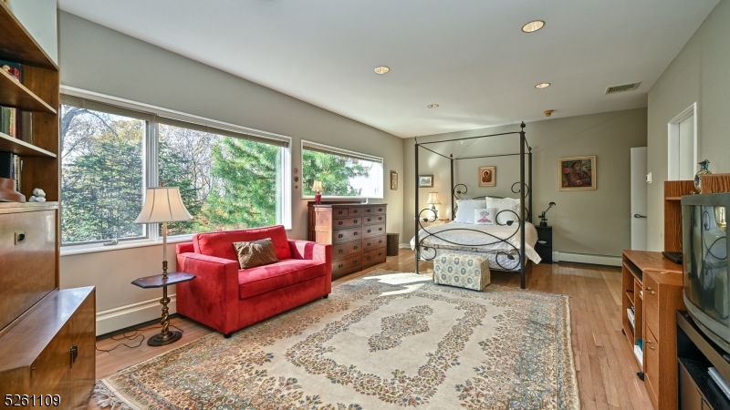 INDIAN HILLS - Residential