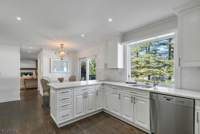 Riker Hill - Residential