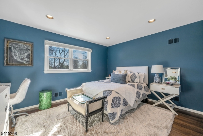 Riker Hill - Residential