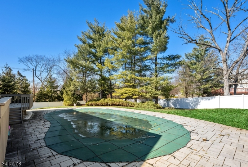 Riker Hill - Residential