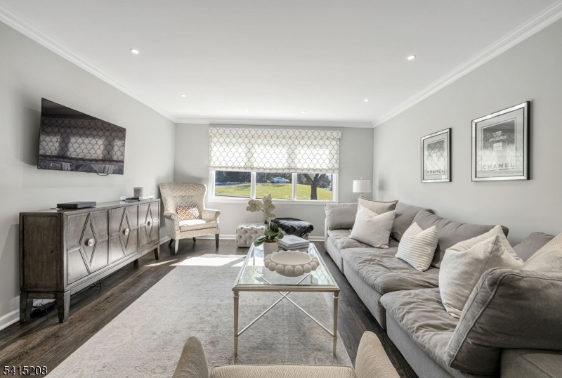 Riker Hill - Residential