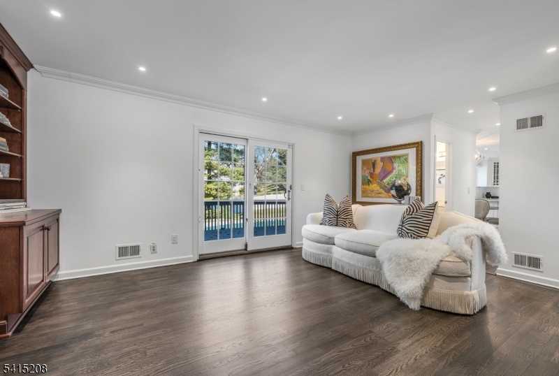 Riker Hill - Residential