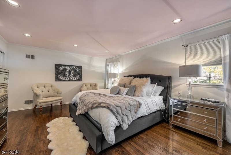 Riker Hill - Residential