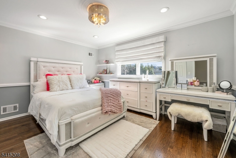 Riker Hill - Residential