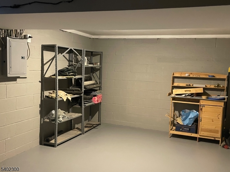 WHITE MEADOW LAKE - Residential