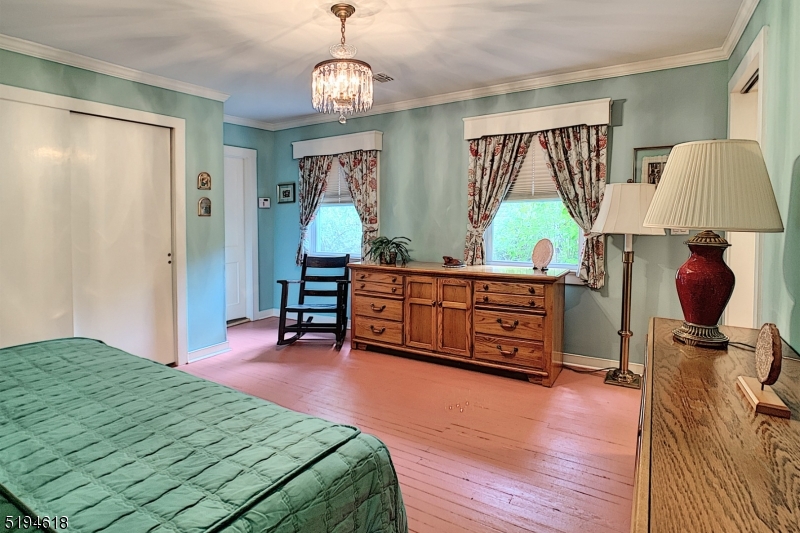 CEDAR LAKE - Residential