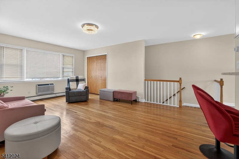 Hillcrest - Residential