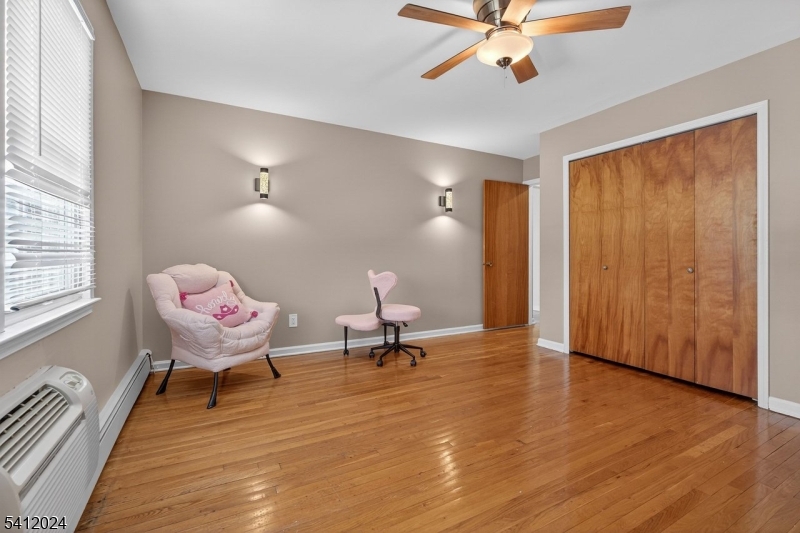 Hillcrest - Residential