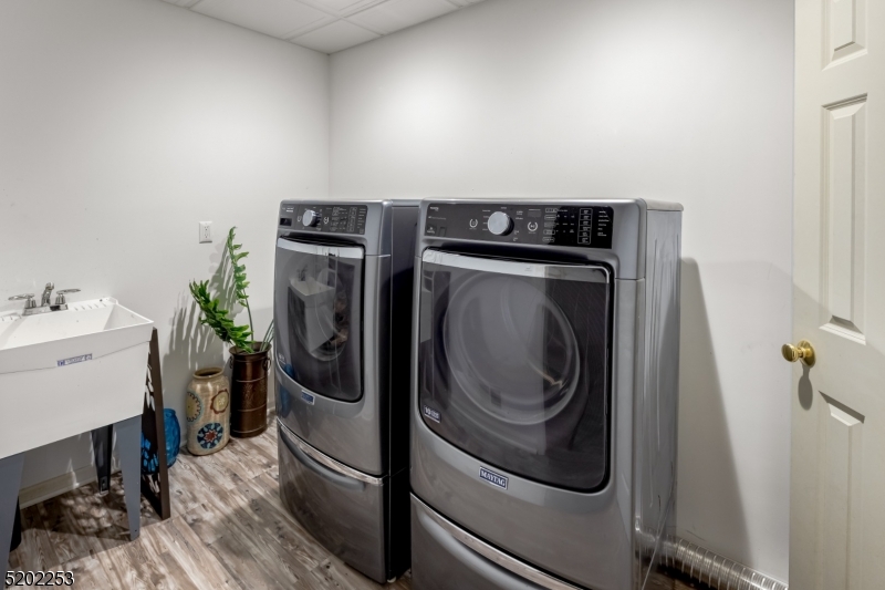 Jonah Court - Residential