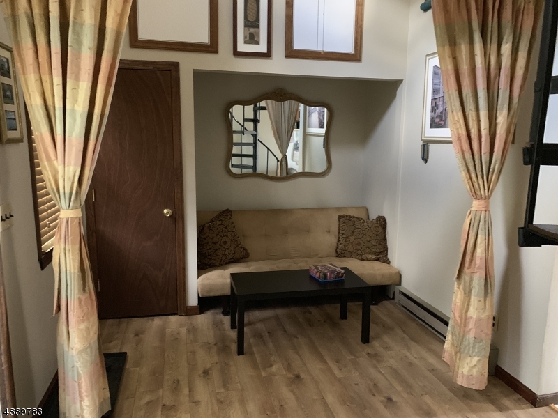 Upper Greenwood Lake - Residential Lease