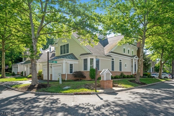 8 HURLINGHAM CLUB RD, FAR HILLS, NJ 07931 - Image 2ca9dc6ac3a766b3d7bf57e223c3f636/2927768267