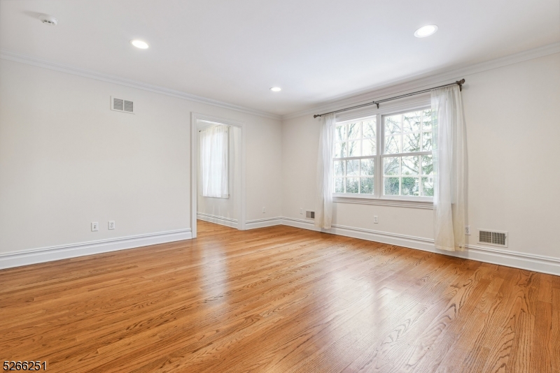 Rolling Hill - Residential