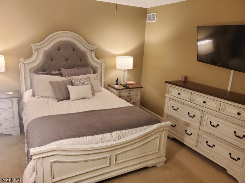 Elm Crest - Residential