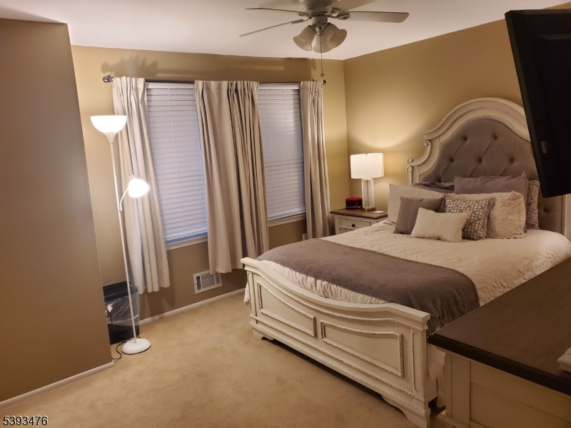 Elm Crest - Residential