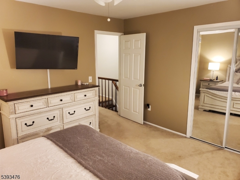 Elm Crest - Residential