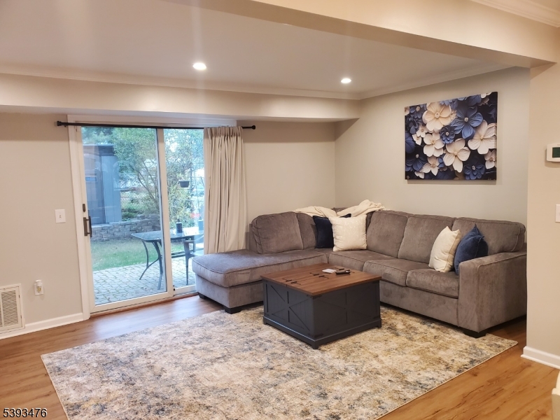 Elm Crest - Residential