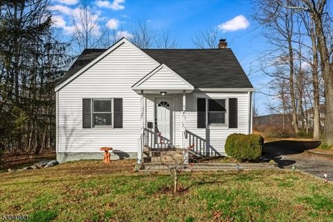 7 Flanders Rd, Mount Olive Twp., NJ 07828 - #: 3999040