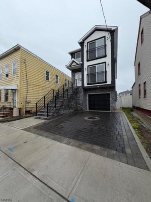 840 MARTIN ST, ELIZABETH, NJ 07201 - Image 2ce3f8634db98cf8e99a6f5f05f51e7d/3380564435