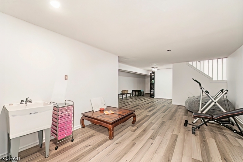 Clark Circle - Residential