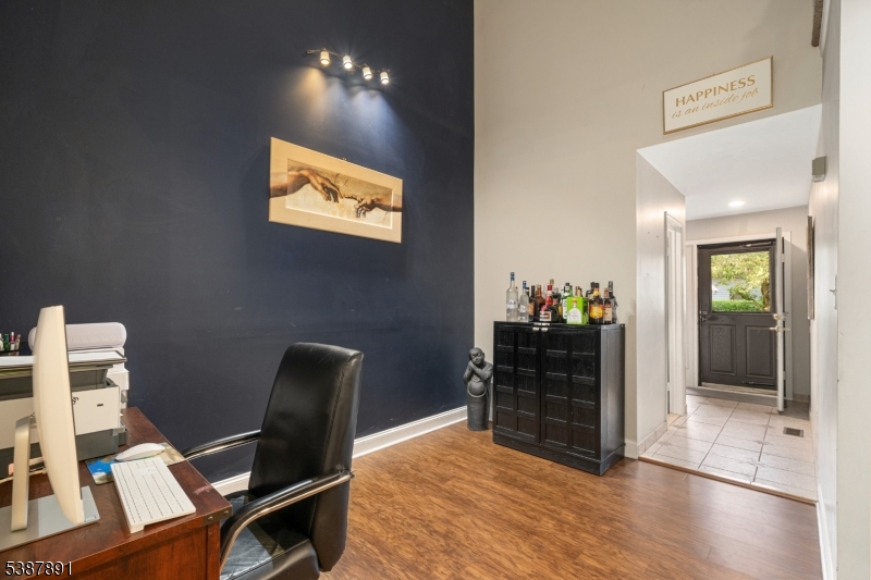 Clark Circle - Residential