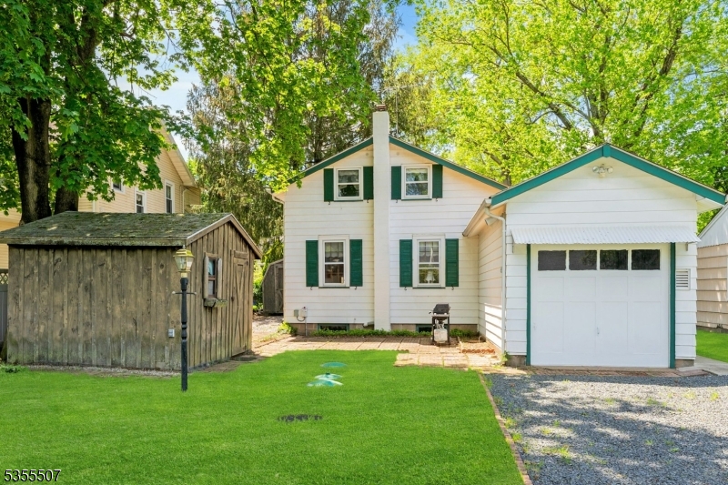 38 Silver Birch Ave