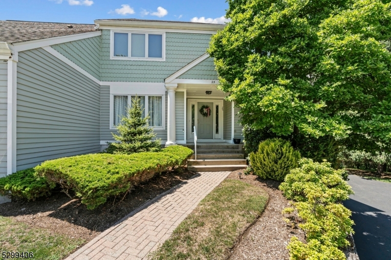 View Sparta Twp., NJ 07871 townhome