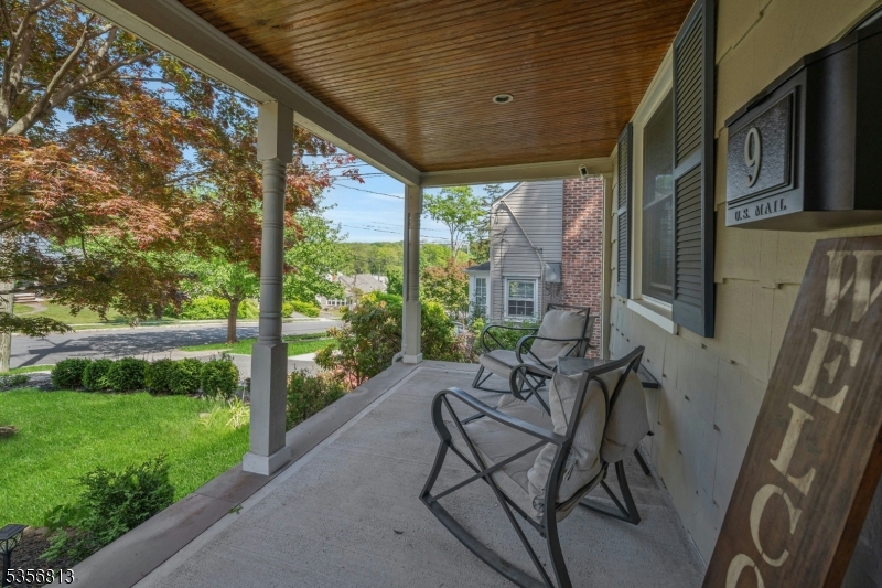 9 Elmwood Ave