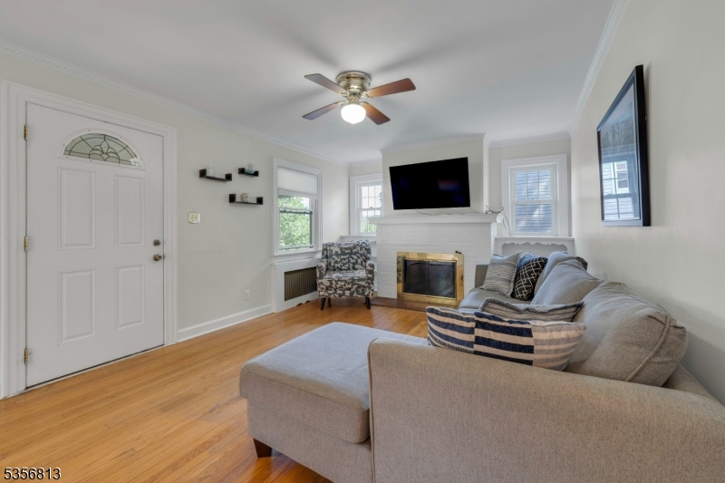 9 Elmwood Ave