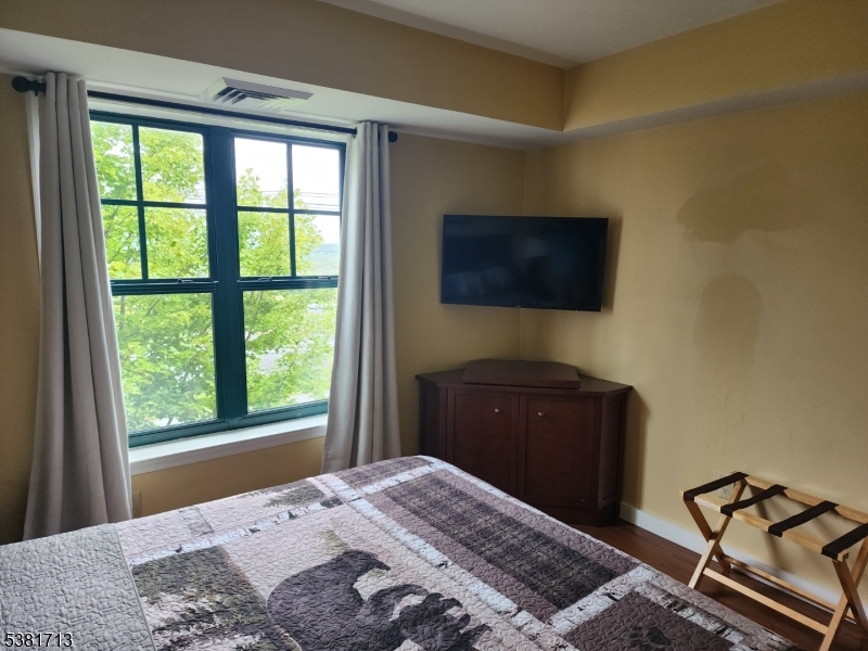 Appalachian Lodge - Residential Lease