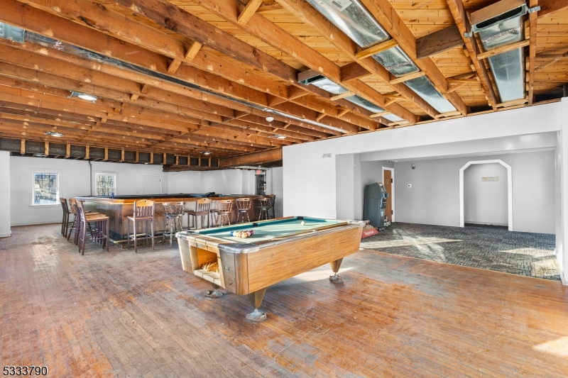 Route 22 - Commercial Sale