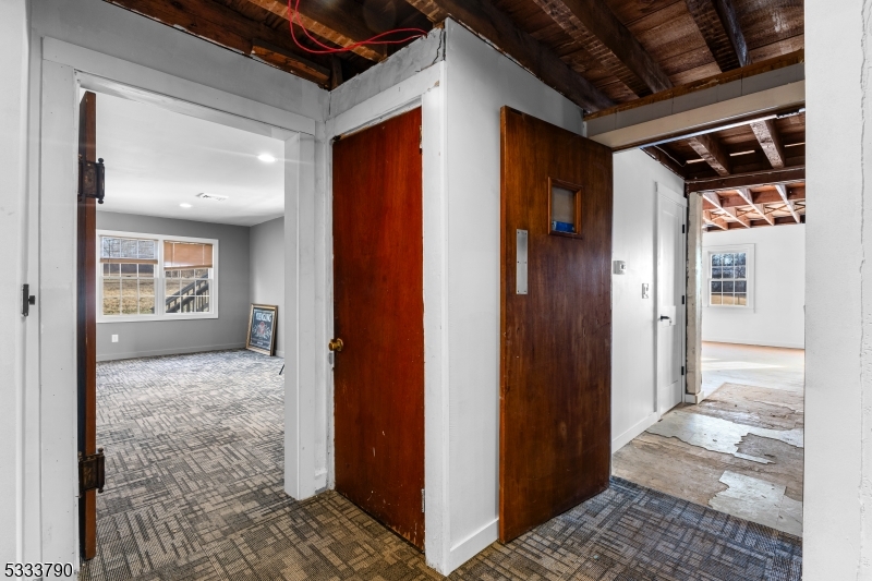 Route 22 - Commercial Sale