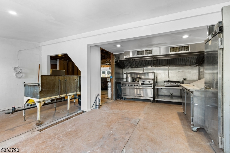 Route 22 - Commercial Sale