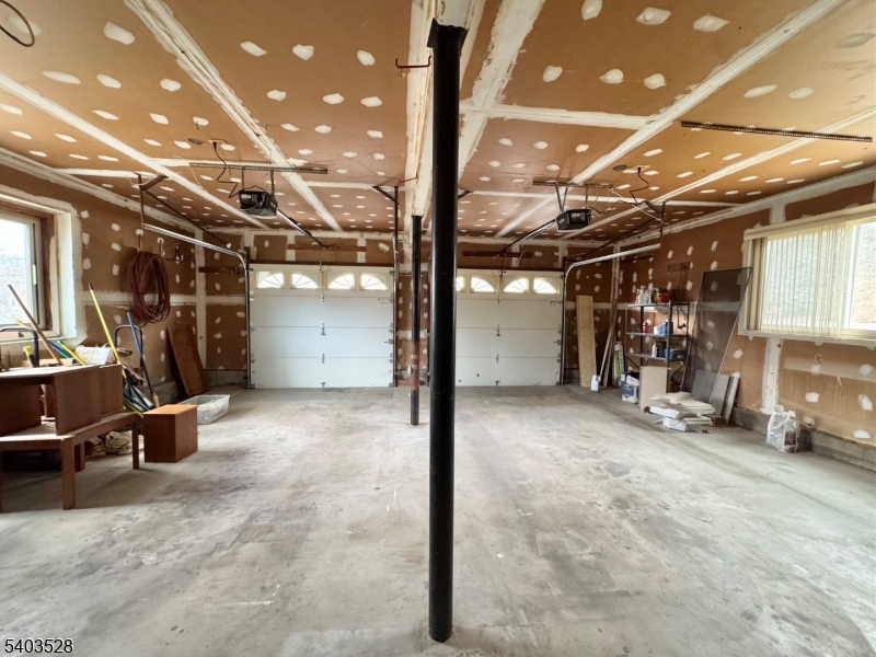 Hasting Square - Residential Lease