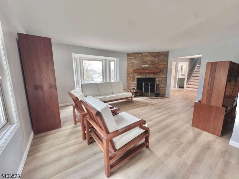 Hasting Square - Residential Lease