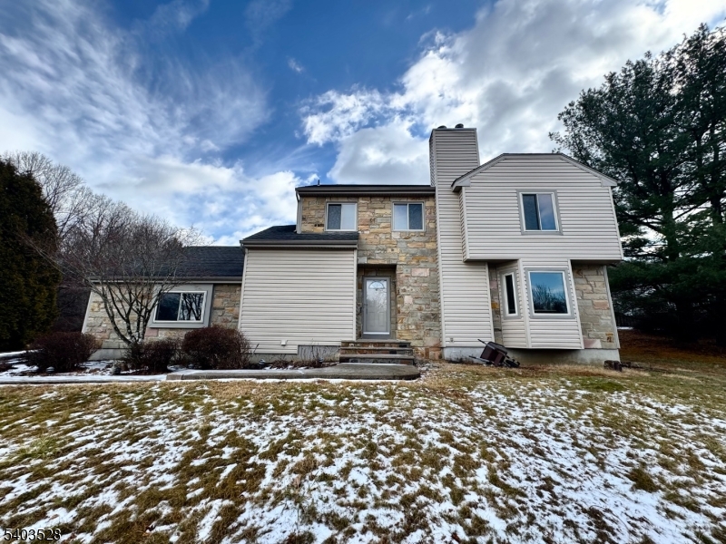 Hasting Square - Residential Lease