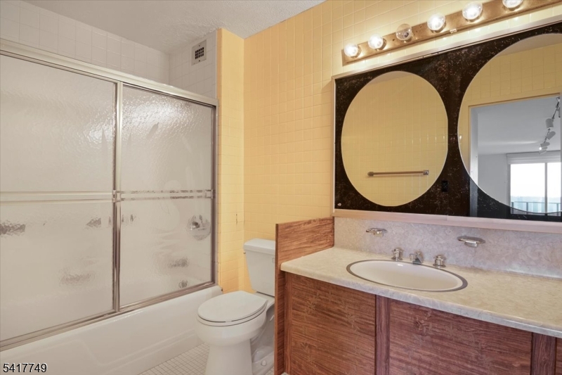 Claridge House - Residential