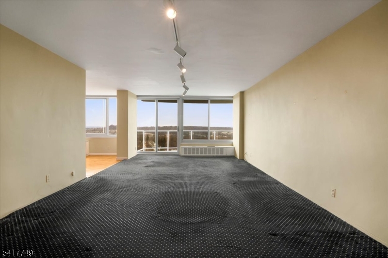 Claridge House - Residential