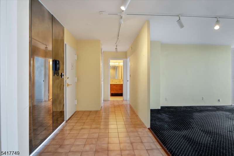 Claridge House - Residential