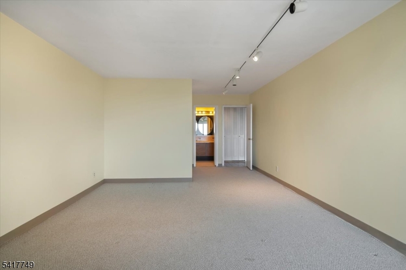 Claridge House - Residential