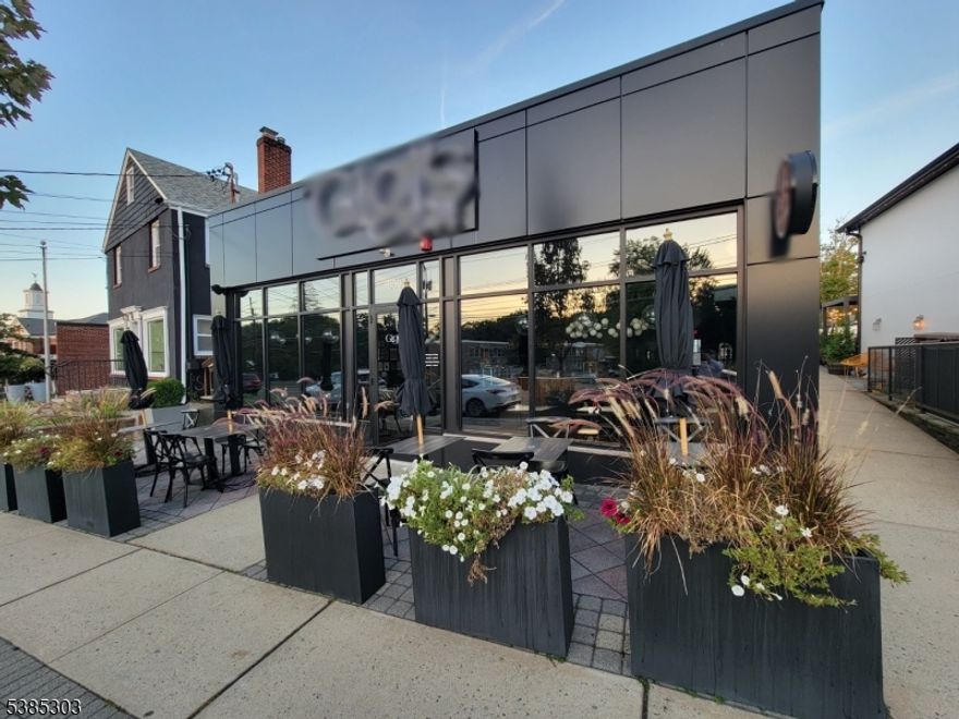 Prime Location investment property, approximately 3058 SQ Ft PLUS Basement 2100 SF .. Two AC Units, 2 bathrooms, 6 Parking spaces behind. the building.