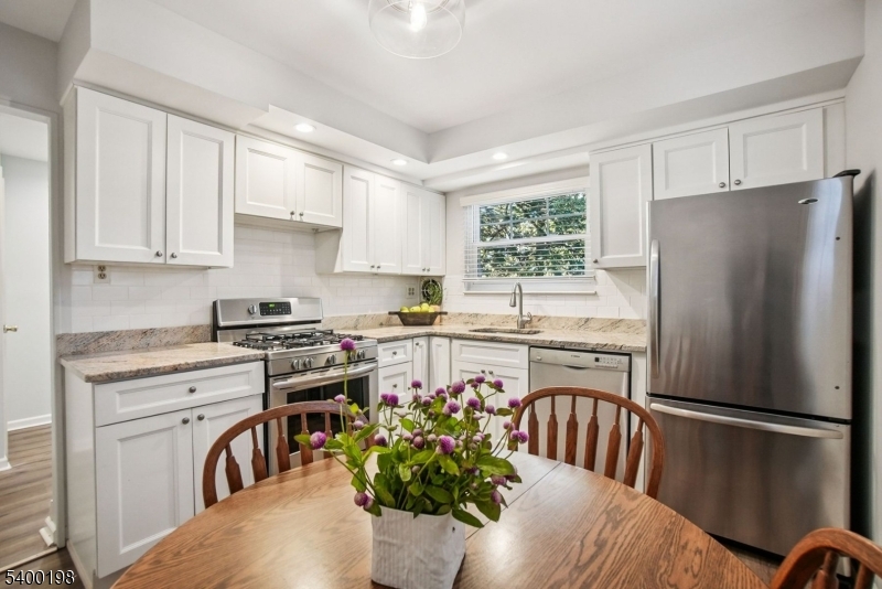 Oak View - Residential