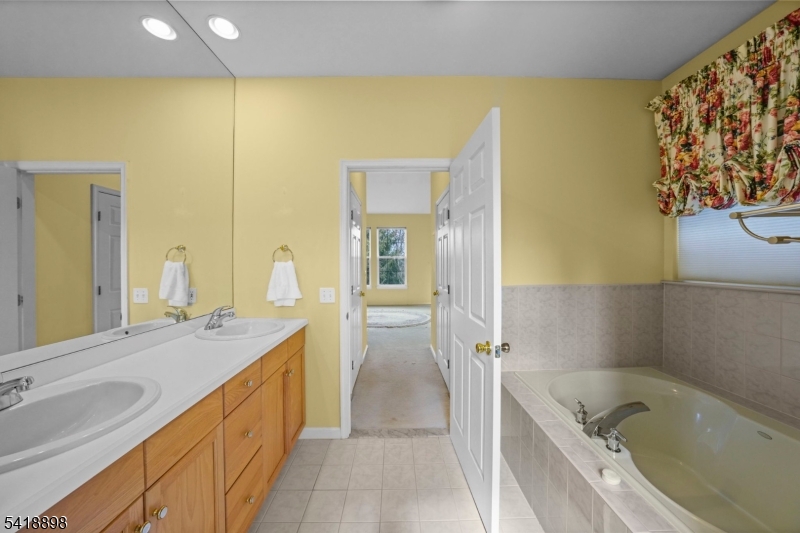 STONEY RIDGE - Residential