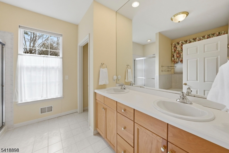 STONEY RIDGE - Residential