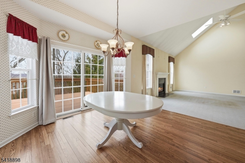 STONEY RIDGE - Residential