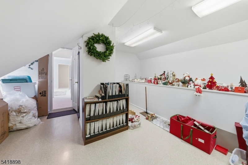 STONEY RIDGE - Residential