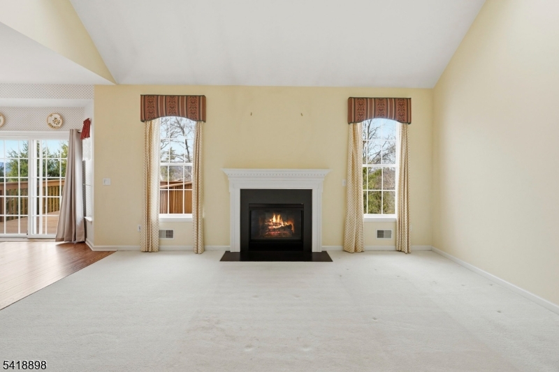 STONEY RIDGE - Residential