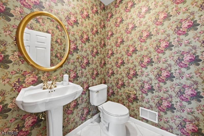 STONEY RIDGE - Residential