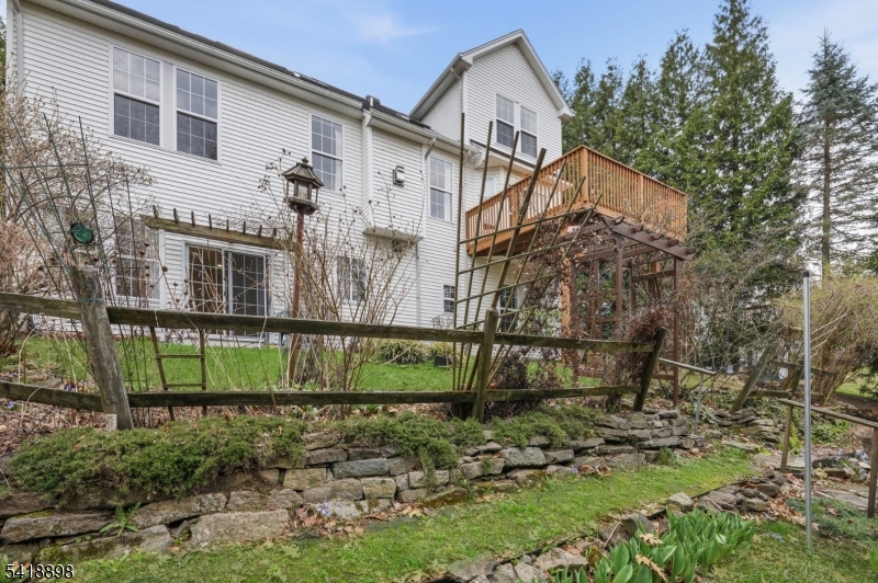 STONEY RIDGE - Residential