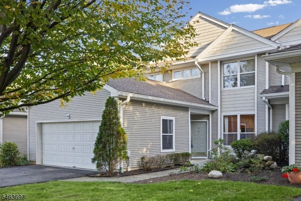 4 HORNBEAM WAY, HAMBURG, NJ 07419 - Image 2e02fccc9a5ed90eb5c12e0dad4a7d37/3644654557