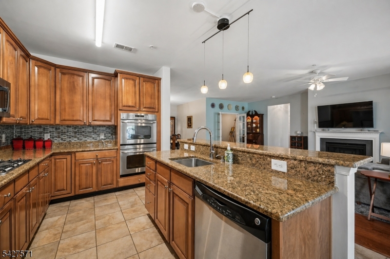 Four Season at Great Notch - Residential